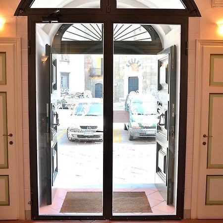 Dimora Dei Guelfi Luxury Rooms 루카 외부 사진