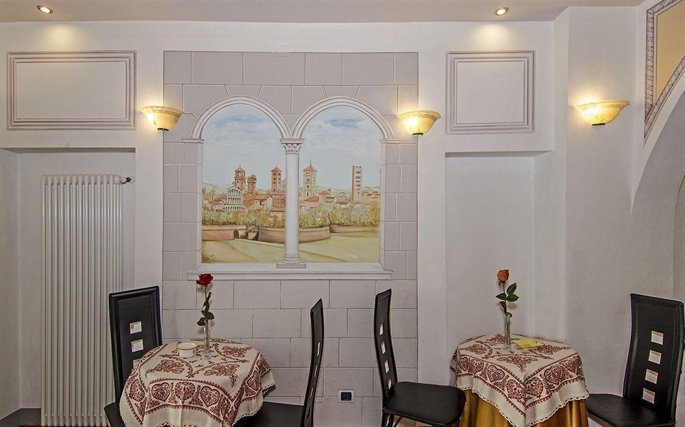 Dimora Dei Guelfi Luxury Rooms 루카 외부 사진