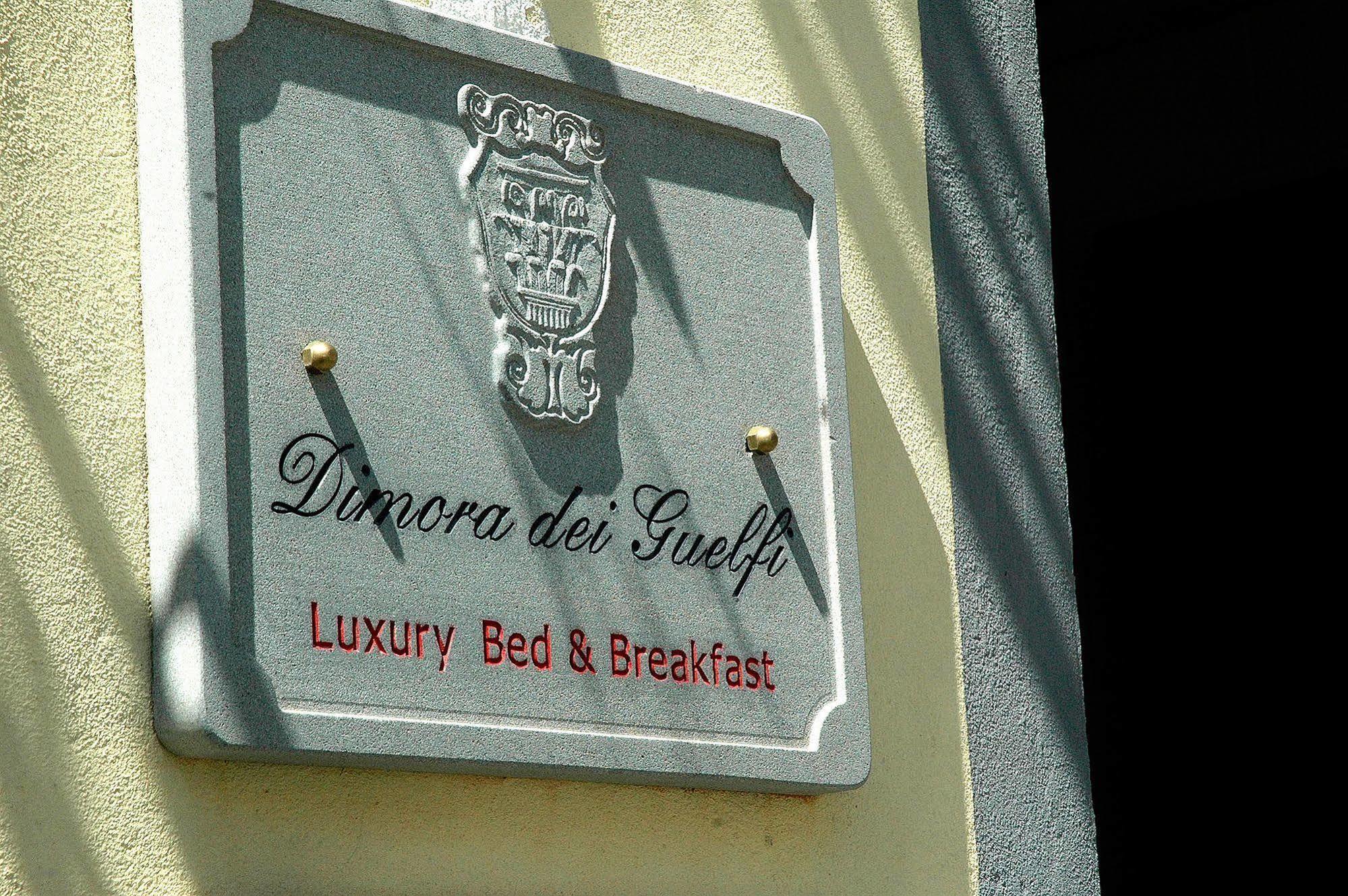 Dimora Dei Guelfi Luxury Rooms 루카 외부 사진
